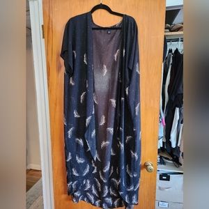 Feather 🪶 print lightweight duster